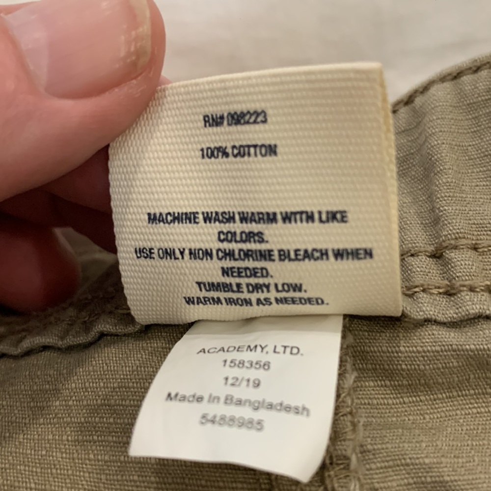 Magellan Khaki Cargo Shorts Size‎ 32 - Picture 10 of 10